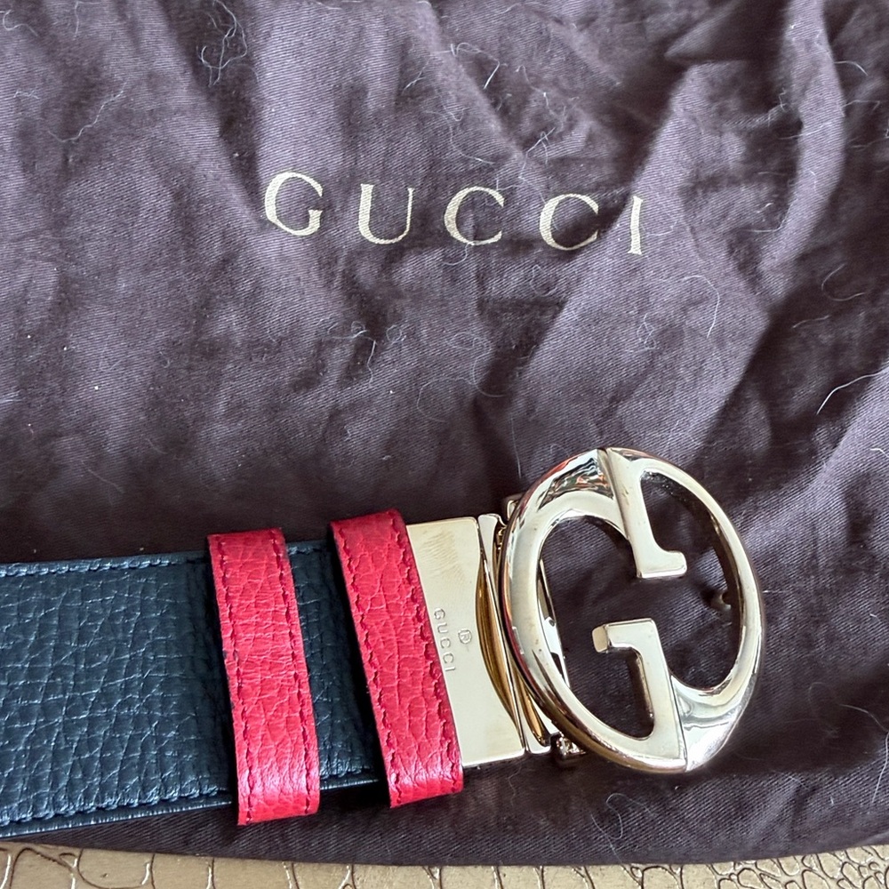 GUCCI Reversible Red/Blk Logo GG Gold Hardware Leather Peg Buckle Belt 90/36 - Picture 4 of 14